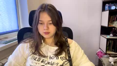 carolindueno online show from 03-03-26, 07:36