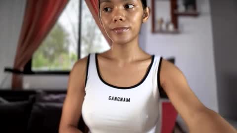 Snapshot of caroline_east chatting on 05-15-26, 11:01 caroline_east online show from 05-15-26, 11:01