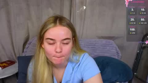 Snapshot of caroline_meo chatting on 05-18-26, 09:26 Caroline online show from 05-18-26, 09:26