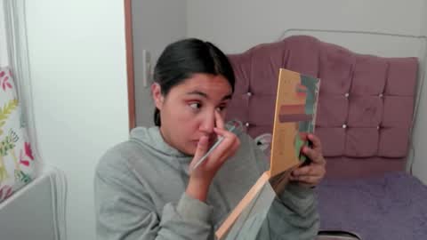 caroline_rodriguez_9 online show from 11-22-25, 07:24