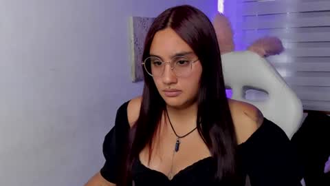 caroline_rodriguez_9 online show from 06-12-26, 07:13