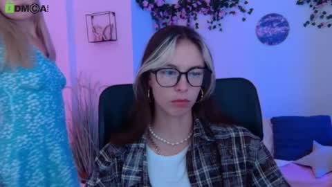 Snapshot of caroline_rosee_ chatting on 07-26-26, 08:43 Caroline online show from 07-26-26, 08:43