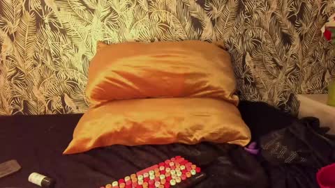Snapshot of carolinediaz_3 chatting on 01-03-25, 07:39 online show from 01-03-25, 07:39