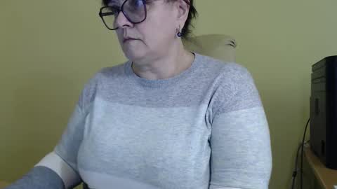 CarolineDream  online show from 09-22-25, 12:18