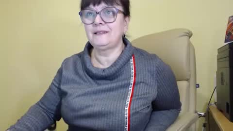 CarolineDream  online show from 10-22-25, 05:52