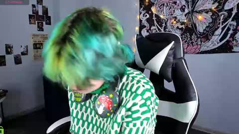 CarolineRichter online show from 04-22-26, 02:36