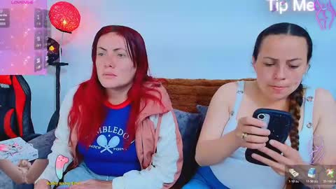 Carolinhe  online show from 11-22-25, 12:26