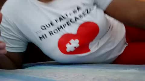 Snapshot of carolinnagomez chatting on 01-12-25, 11:26 Caro online show from 01-12-25, 11:26