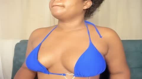 Snapshot of carolinnagomez chatting on 07-07-26, 11:14 Caro online show from 07-07-26, 11:14