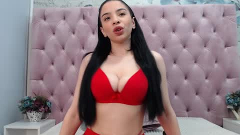 CarollaOxy online show from 01-16-25, 05:32