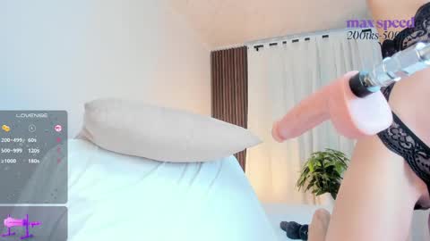 Snapshot of carollin_1 chatting on 05-09-26, 04:34 carol online show from 05-09-26, 04:34