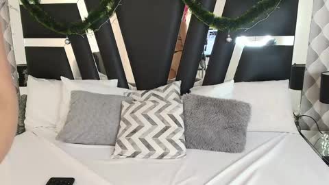 Caro Gmez  online show from 01-14-25, 04:08