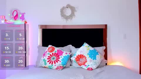 Snapshot of carorosse chatting on 10-05-25, 04:49 Caro  online show from 10-05-25, 04:49