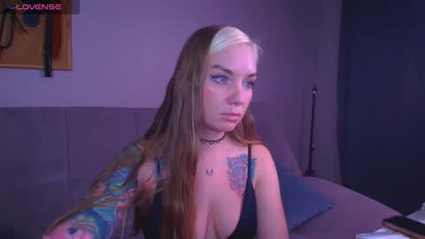 Carrie online show from 12-01-25, 06:57