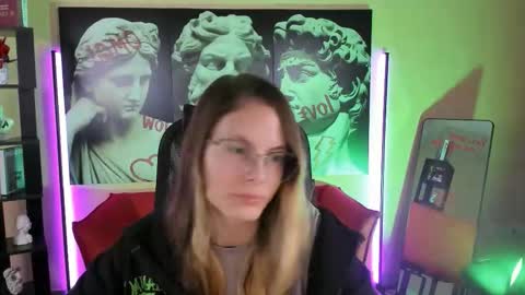 Snapshot of carrie_roses chatting on 09-10-25, 04:12 carrie_roses online show from 09-10-25, 04:12