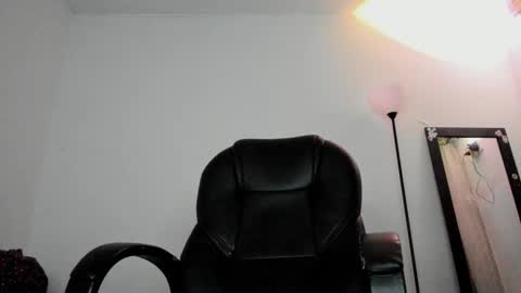 Snapshot of carterbrownbbc chatting on 10-10-25, 03:22 Carter online show from 10-10-25, 03:22