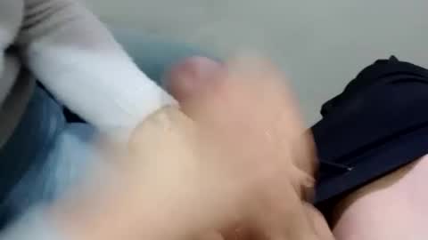 Snapshot of casal_301 chatting on 01-30-25, 12:27 casal_301 online show from 01-30-25, 12:27