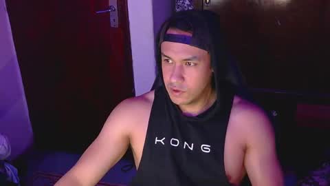 Snapshot of casas_oom chatting on 03-01-25, 04:58      online show from 03-01-25, 04:58