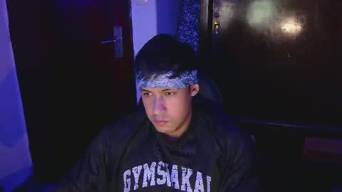 Snapshot of casas_oom chatting on 03-08-25, 04:45      online show from 03-08-25, 04:45