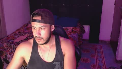 Snapshot of casas_oom chatting on 10-04-25, 06:00      online show from 10-04-25, 06:00