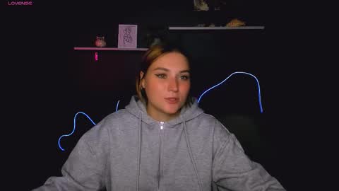 casey_meow_ online show from 10-16-25, 05:08