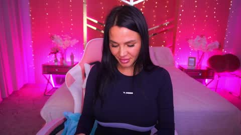 casey_min online show from 04-01-26, 03:09