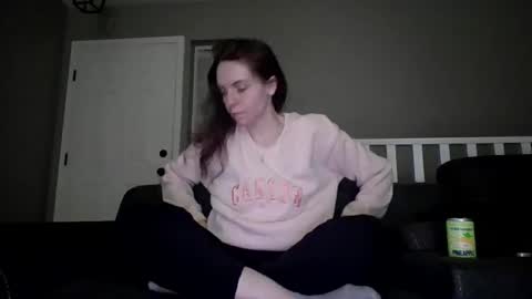 Snapshot of caseykitty222 chatting on 06-11-26, 10:46 caseykitty222 online show from 06-11-26, 10:46