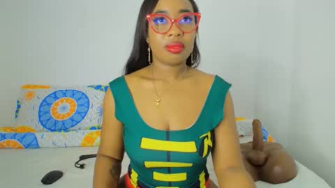 Snapshot of caseymoon chatting on 05-28-26, 10:34 Casey online show from 05-28-26, 10:34