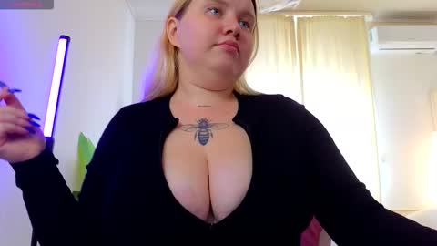 Casey Robbins online show from 10-03-25, 06:21