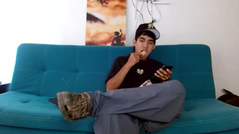 Snapshot of cash_master_san chatting on 02-13-25, 04:17 Cash Master San online show from 02-13-25, 04:17