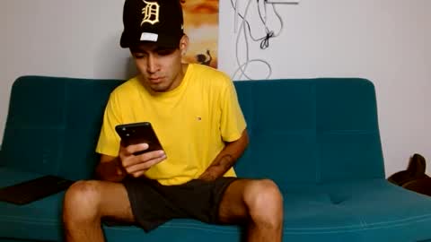 Snapshot of cash_master_san chatting on 02-14-25, 02:28 Cash Master San online show from 02-14-25, 02:28