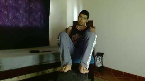 Snapshot of cash_master_san chatting on 10-04-25, 05:33 Cash Master San online show from 10-04-25, 05:33