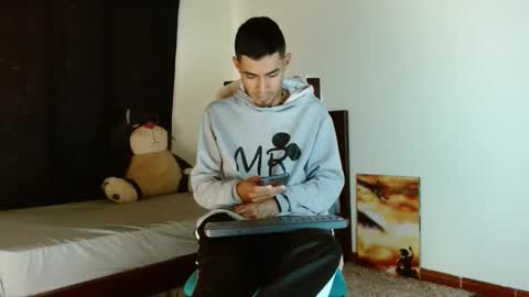 Snapshot of cash_master_san chatting on 10-28-25, 11:25 Cash Master San online show from 10-28-25, 11:25