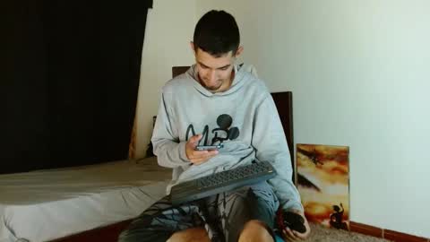 Snapshot of cash_master_san chatting on 10-31-25, 04:57 Cash Master San online show from 10-31-25, 04:57