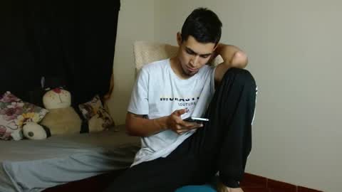 Snapshot of cash_master_san chatting on 11-09-25, 04:11 Cash Master San online show from 11-09-25, 04:11