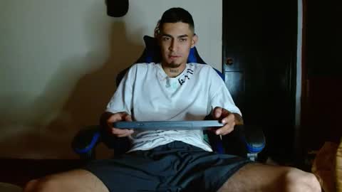 Snapshot of cash_master_san chatting on 11-15-25, 03:26 Cash Master San online show from 11-15-25, 03:26