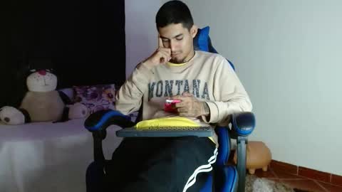 Snapshot of cash_master_san chatting on 12-04-25, 03:38 Cash Master San online show from 12-04-25, 03:38