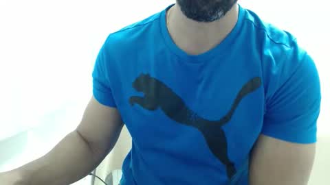 Snapshot of cashmastermuscle77 chatting on 05-18-26, 10:26 cashmastermuscle77 online show from 05-18-26, 10:26