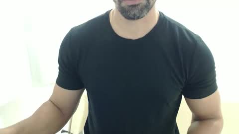 Snapshot of cashmastermuscle77 chatting on 05-25-26, 10:21 cashmastermuscle77 online show from 05-25-26, 10:21