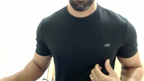 Snapshot of cashmastermuscle77 chatting on 06-07-26, 12:42 cashmastermuscle77 online show from 06-07-26, 12:42