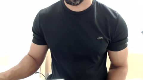 Snapshot of cashmastermuscle77 chatting on 07-26-26, 12:45 cashmastermuscle77 online show from 07-26-26, 12:45