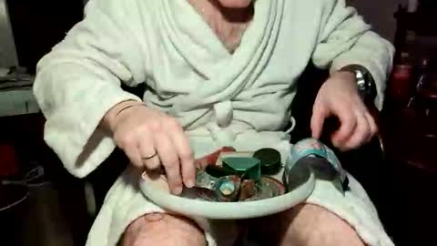 hairyokieotter online show from 12-04-25, 10:35