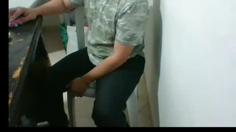 Snapshot of casper__32 chatting on 05-25-26, 11:33 Casper online show from 05-25-26, 11:33