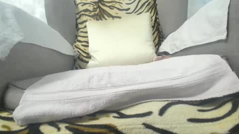 Cassandra joy online show from 01-01-25, 08:13