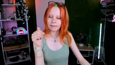 Cassandra online show from 06-09-26, 01:34