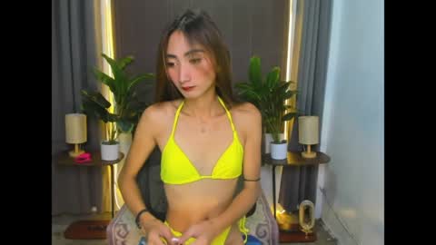 Snapshot of cassandrafoxxx chatting on 06-09-26, 01:17 cassandrafoxxx online show from 06-09-26, 01:17
