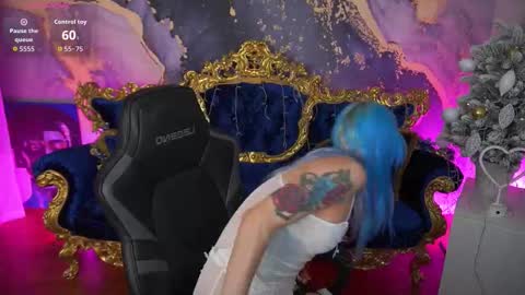 Snapshot of cassandrastars chatting on 02-10-26, 11:31 Cassandra online show from 02-10-26, 11:31