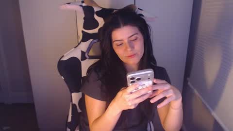 Snapshot of cassiealvarez chatting on 07-09-26, 02:04 cassiealvarez online show from 07-09-26, 02:04