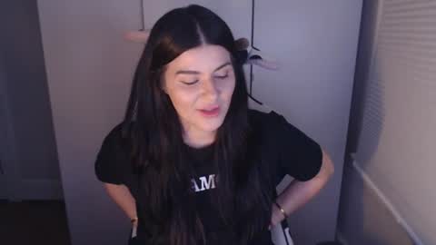 Snapshot of cassiealvarez chatting on 07-10-26, 03:00 cassiealvarez online show from 07-10-26, 03:00