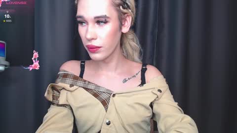 Cassie online show from 01-08-25, 02:14